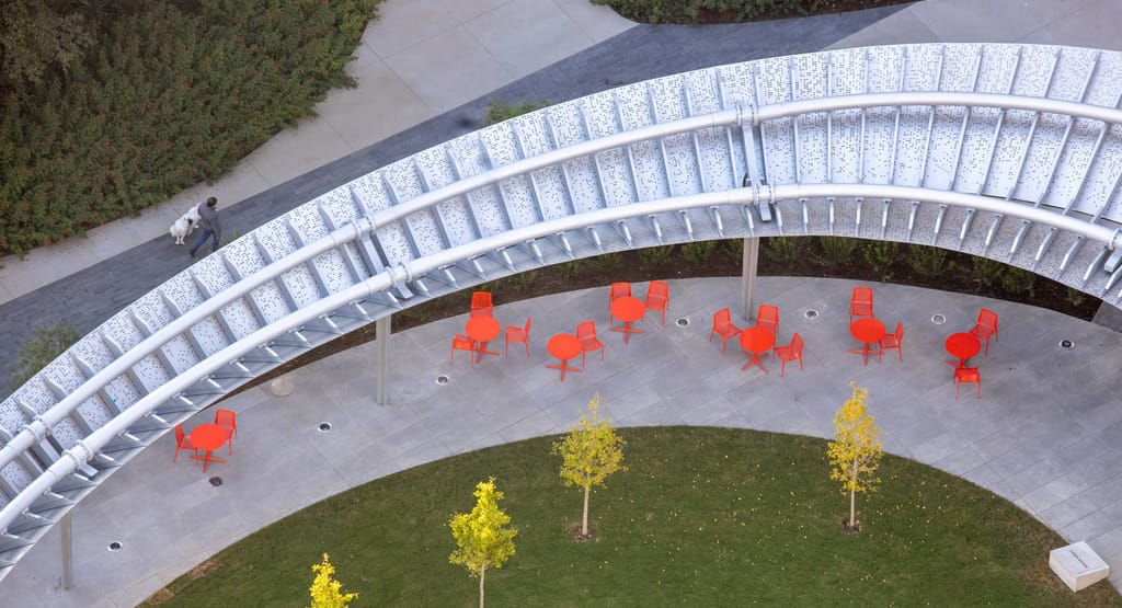 How HKS LINE Designed an Innovative Park Pavilion in Dallas That Honors Historic Railway